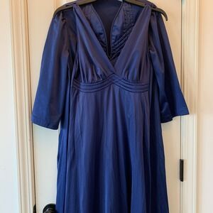 Vintage Vanity Fair Robe And Gown Peignoir Size Small Made In USA Navy Blue